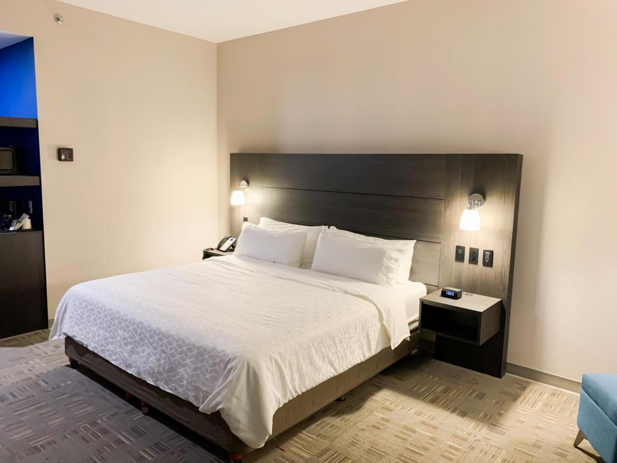 Holiday Inn Express & Suites - Tijuana Otay By Ihg Exterior photo